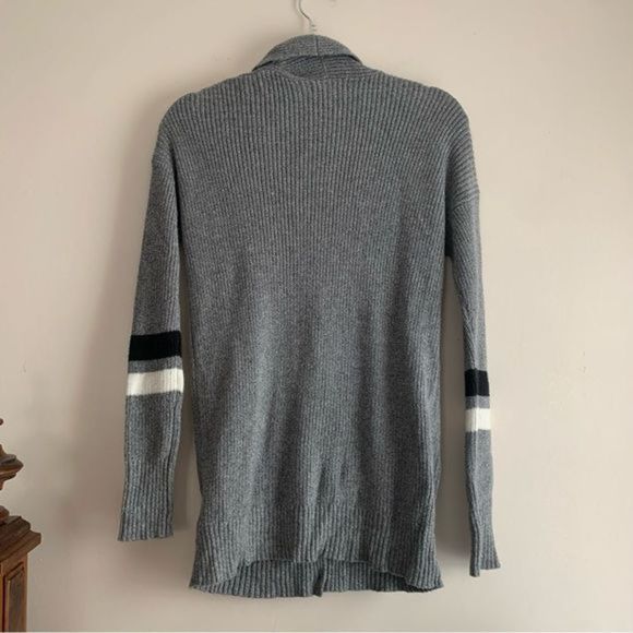 American Eagle • Collegiate Stripe Knit‎ Cardigan - Picture 8 of 8